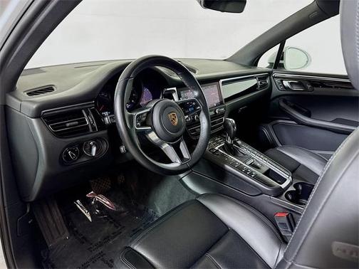 2021 Porsche Macan Base