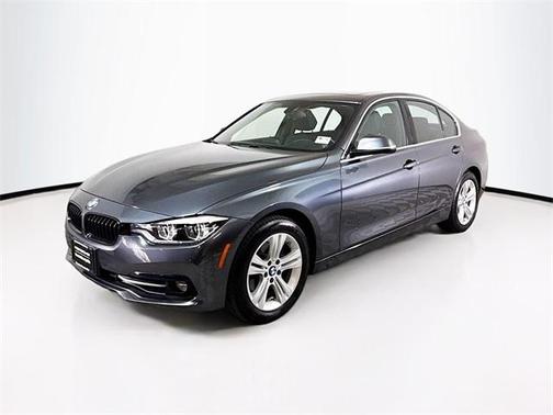 2018 BMW 330 i xDrive