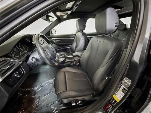 2018 BMW 330 i xDrive