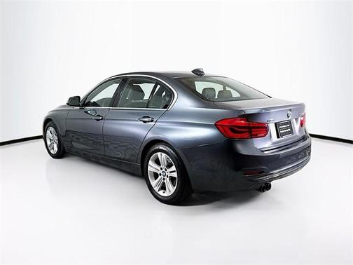 2018 BMW 330 i xDrive
