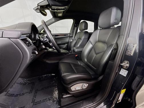 2018 Porsche Macan Sport Edition