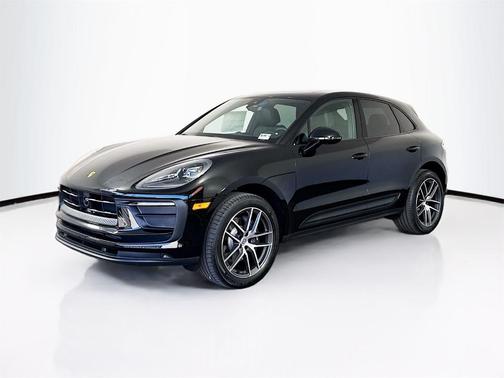 2026 Porsche Macan Base