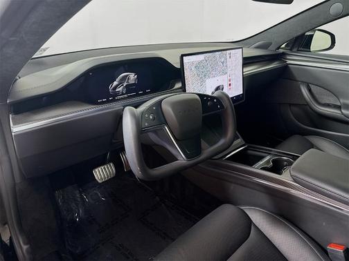 2022 Tesla Model S Plaid
