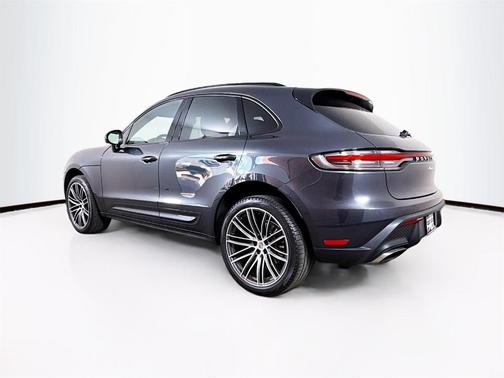 2025 Porsche Macan