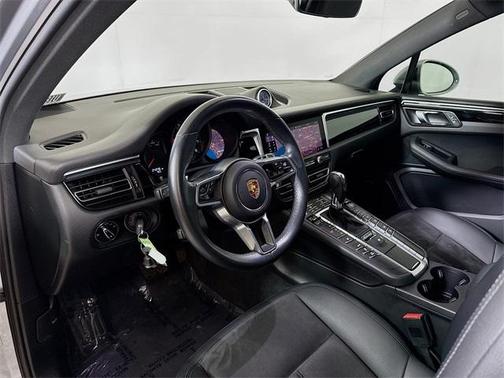 2020 Porsche Macan Base