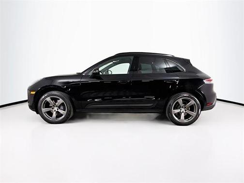 2022 Porsche Macan Base