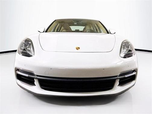2020 Porsche Panamera 4