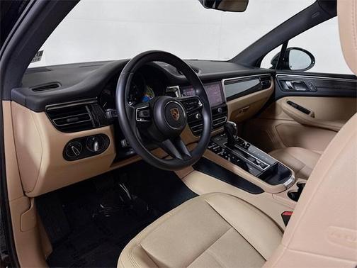 2023 Porsche Macan