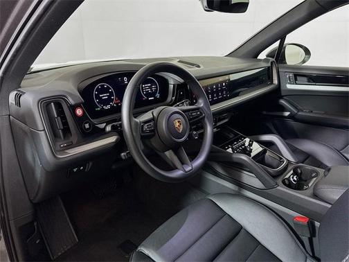 2024 Porsche Cayenne Base