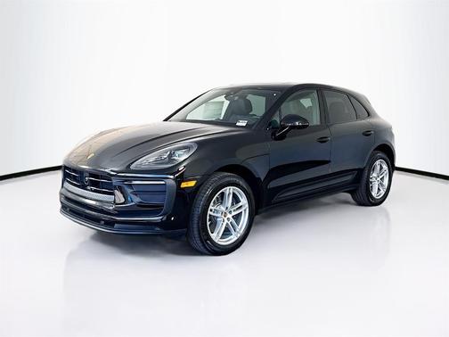 2026 Porsche Macan Base