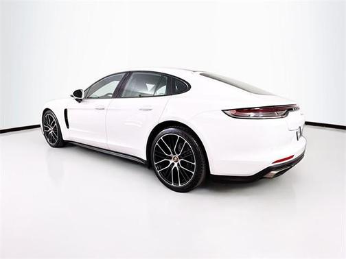 2021 Porsche Panamera 4