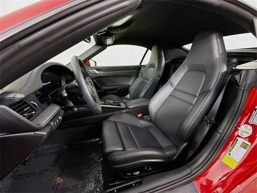 2025 Porsche 911 Carrera
