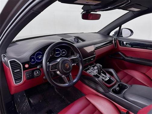 2023 Porsche Cayenne