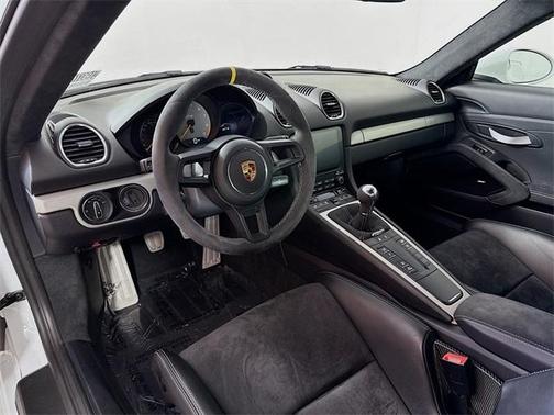 2020 Porsche 718 Cayman GT4