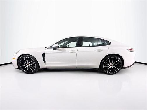 2021 Porsche Panamera 4