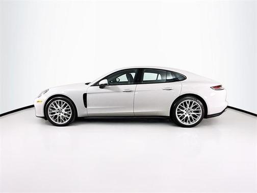 2021 Porsche Panamera 4