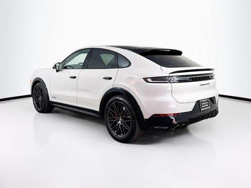 2026 Porsche Cayenne GTS