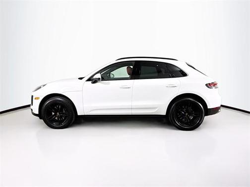 2021 Porsche Macan Base