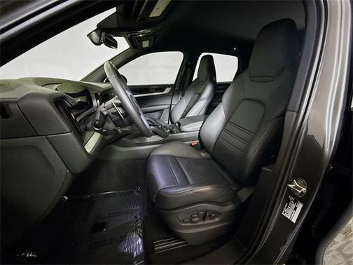 2024 Porsche Cayenne S