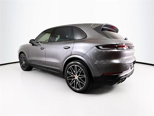2024 Porsche Cayenne S