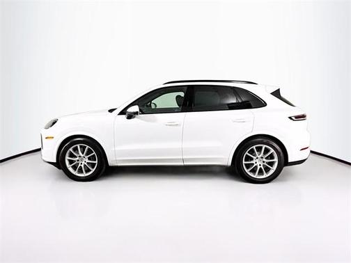 2024 Porsche Cayenne Base