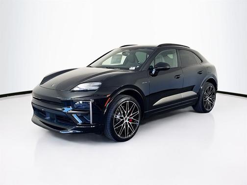 2025 Porsche Macan Turbo