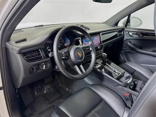 2023 Porsche Macan
