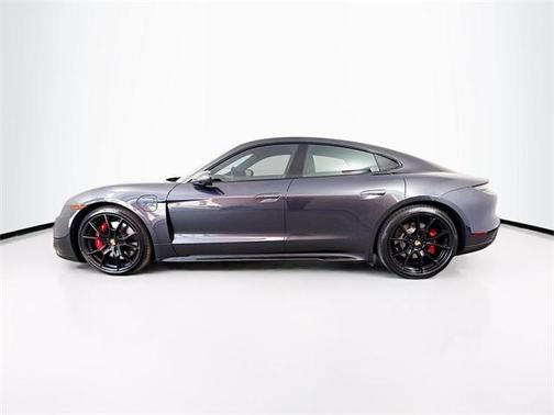 2022 Porsche Taycan GTS