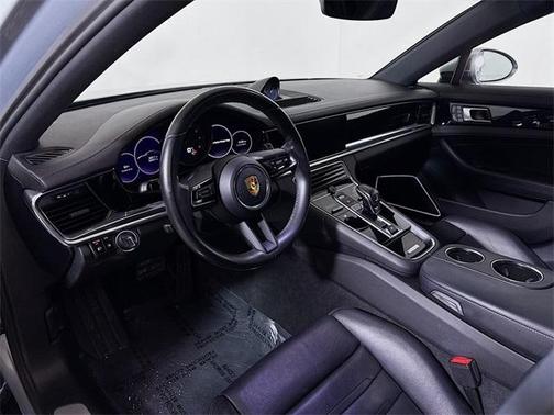2021 Porsche Panamera 4