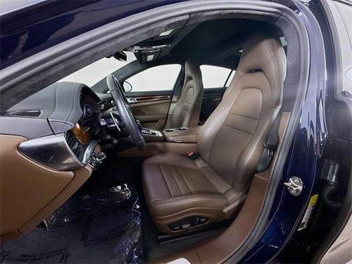 2022 Porsche Panamera Turbo S