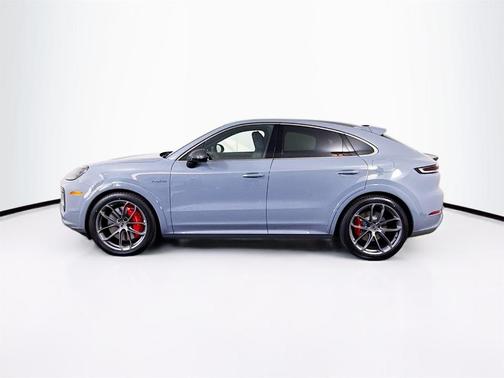 2025 Porsche Cayenne Turbo