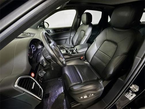 2020 Porsche Cayenne S