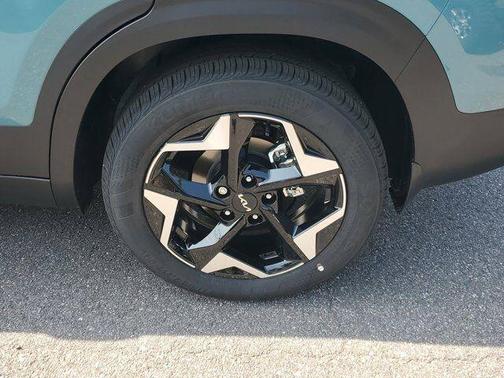 2025 Kia Seltos EX