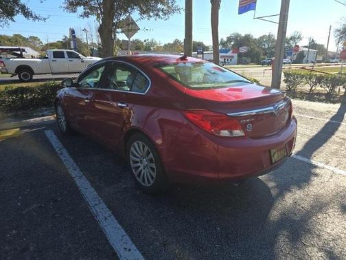 2013 Buick Regal Premium 2