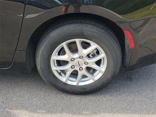 2023 Chrysler Pacifica Touring-L