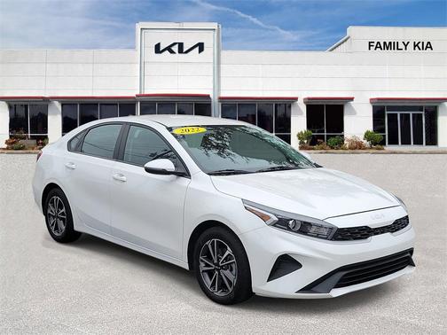 2022 Kia Forte LXS