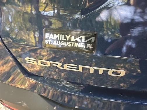 2025 Kia Sorento S