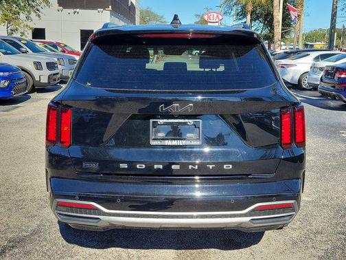 2022 Kia Sorento S