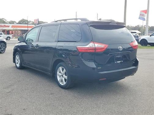 2019 Toyota Sienna L