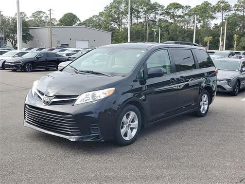 2019 Toyota Sienna L