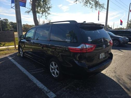 2019 Toyota Sienna L