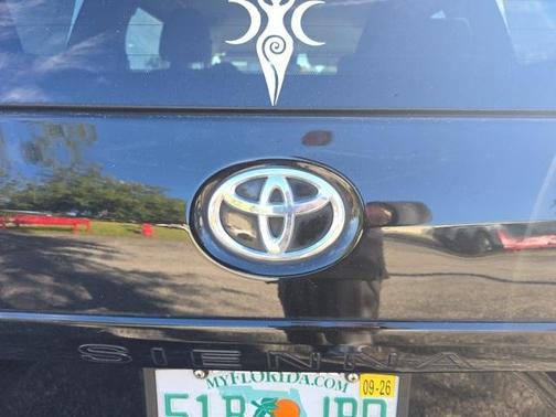 2019 Toyota Sienna L