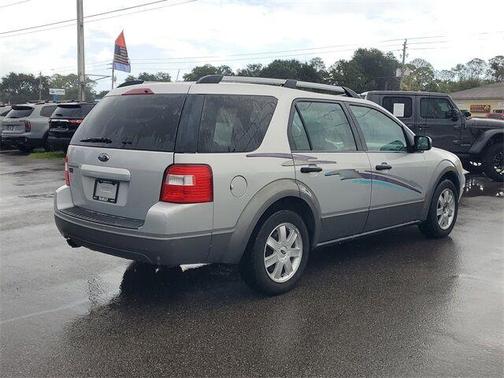 2005 Ford Freestyle SE
