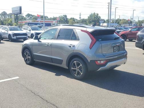 2025 Kia Niro EX