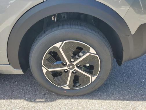 2025 Kia Niro EX