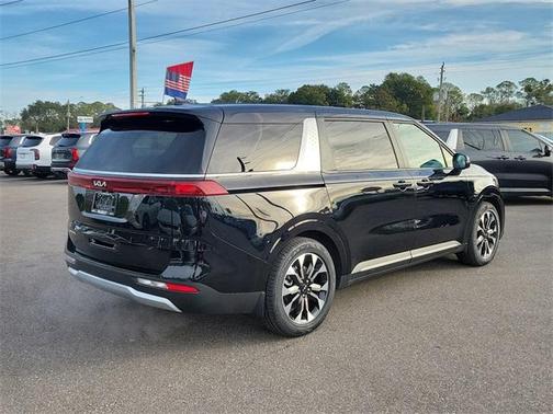 2024 Kia Carnival EX