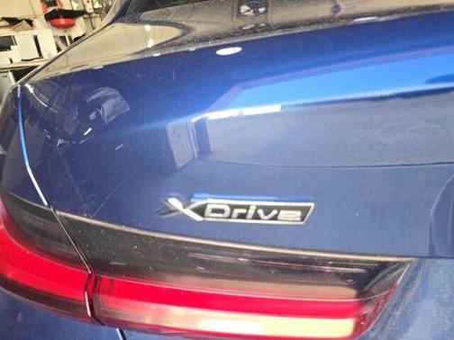 2022 BMW 330 i xDrive