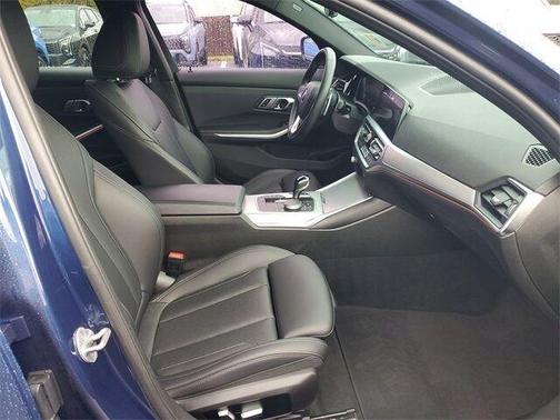 2022 BMW 330 i xDrive