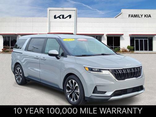 Ceramic Silver 2023 Kia Carnival EX