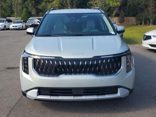 Ivory Silver 2026 Kia Carnival EX